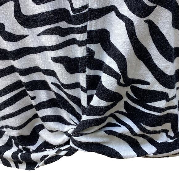 Sanctuary Women's Zebra Stripe Twist Front Short Sleeve Crewneck Top XL - Picture 2 of 8